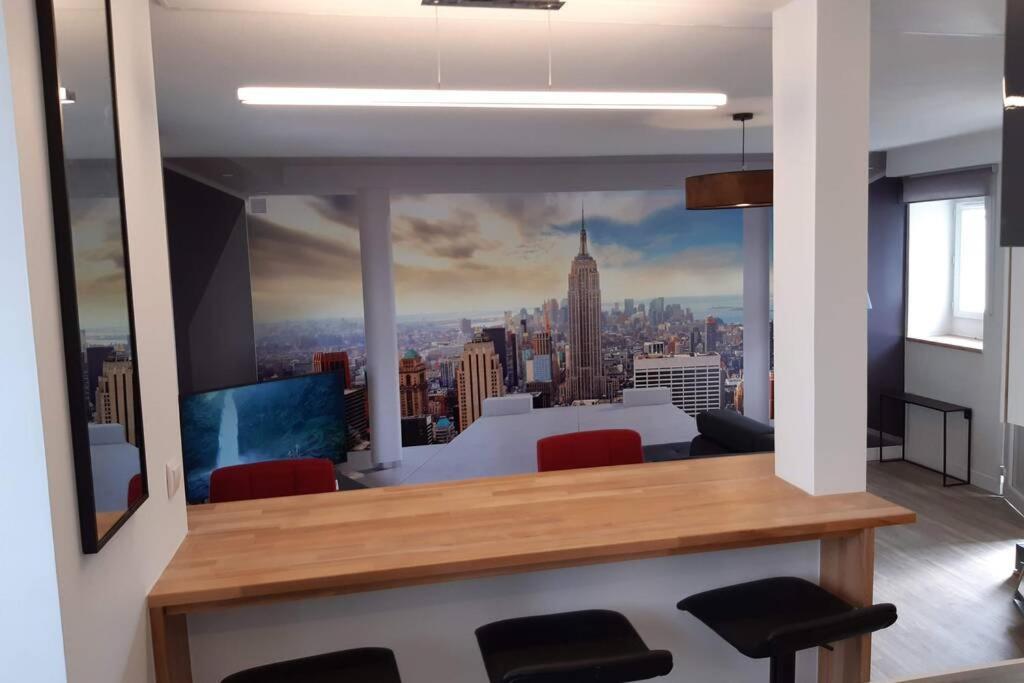 Appartement Renove Le New-York En Centre Ville - Terrasse Et Parking - Non Climatise La Roche-Chalais Eksteriør billede