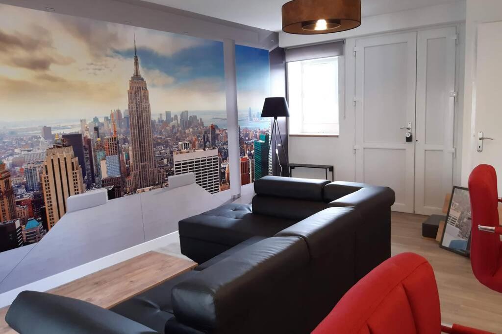 Appartement Renove Le New-York En Centre Ville - Terrasse Et Parking - Non Climatise La Roche-Chalais Eksteriør billede