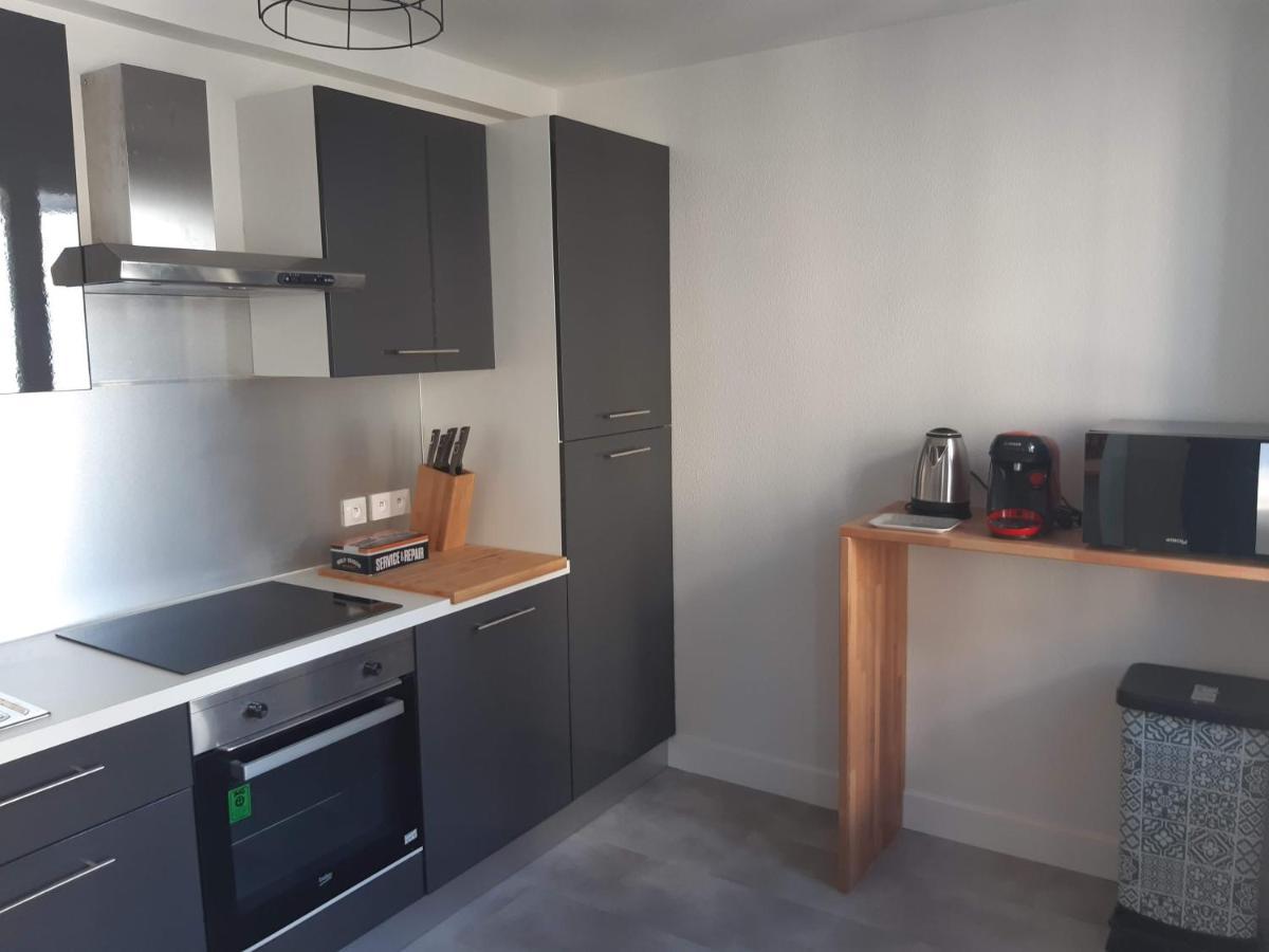 Appartement Renove Le New-York En Centre Ville - Terrasse Et Parking - Non Climatise La Roche-Chalais Eksteriør billede